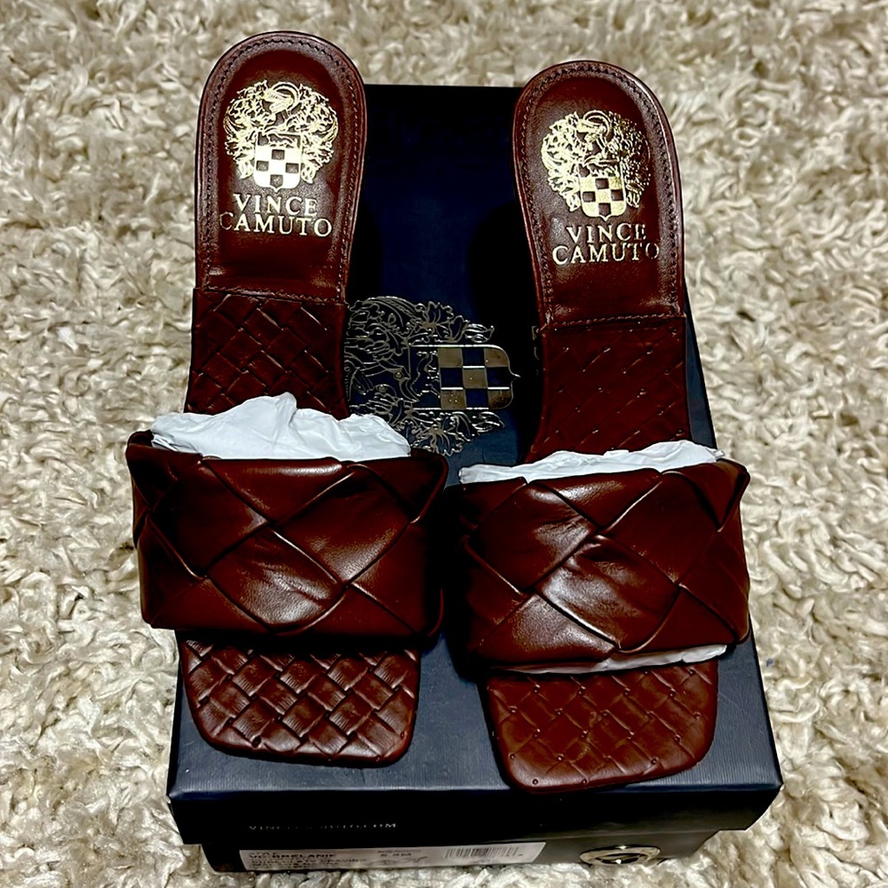 Vince Camuto